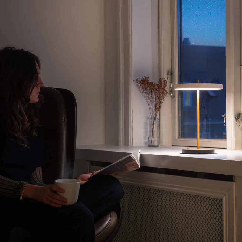 Umage Asteria Move ladattava pöytävalaisin - Image 17