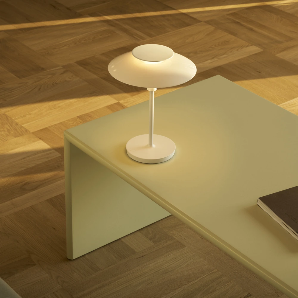 PH 80 Portable valaisin valkoinen